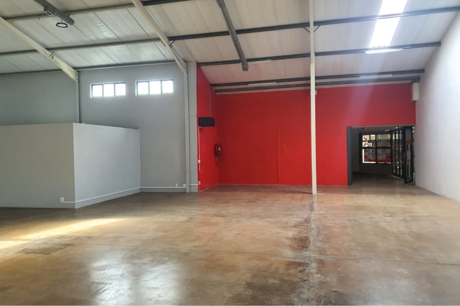 Commercial Property for Sale in Fairview Eastern Cape